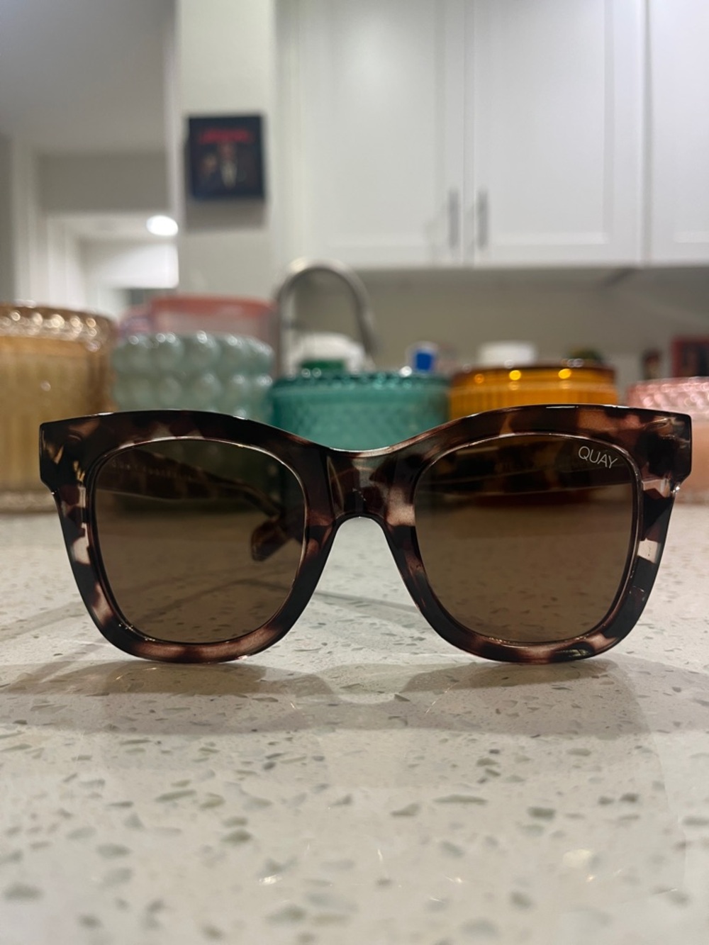 Quay Australia Tortoiseshell Frame Sunglass Arm - Dark Brown and Amber